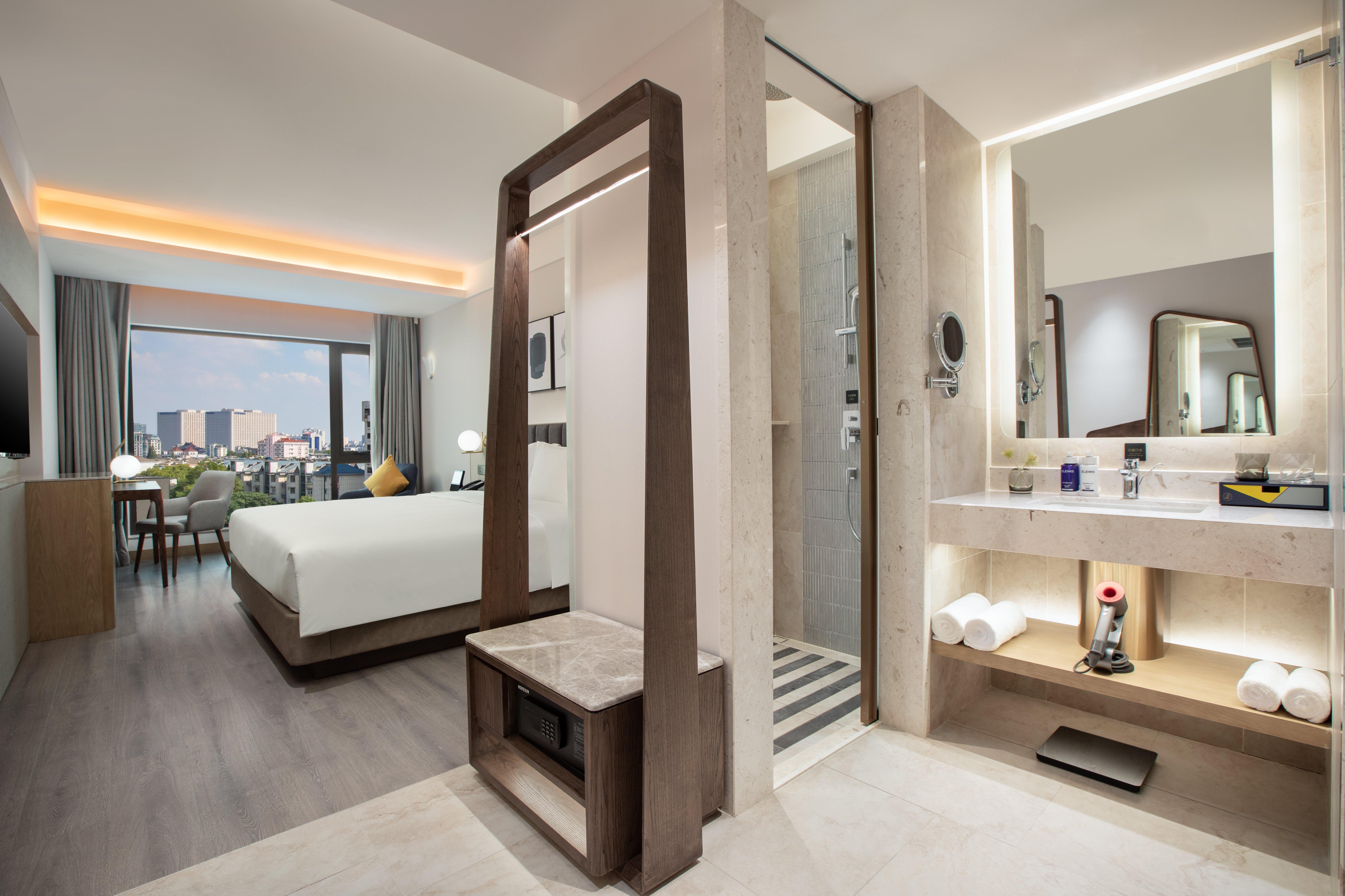 Voco Nanjing Oriental Pearl Otel Dış mekan fotoğraf