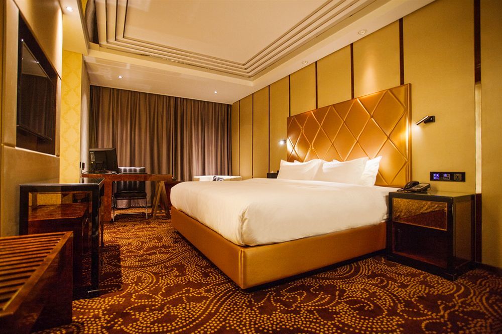 Voco Nanjing Oriental Pearl Otel Dış mekan fotoğraf